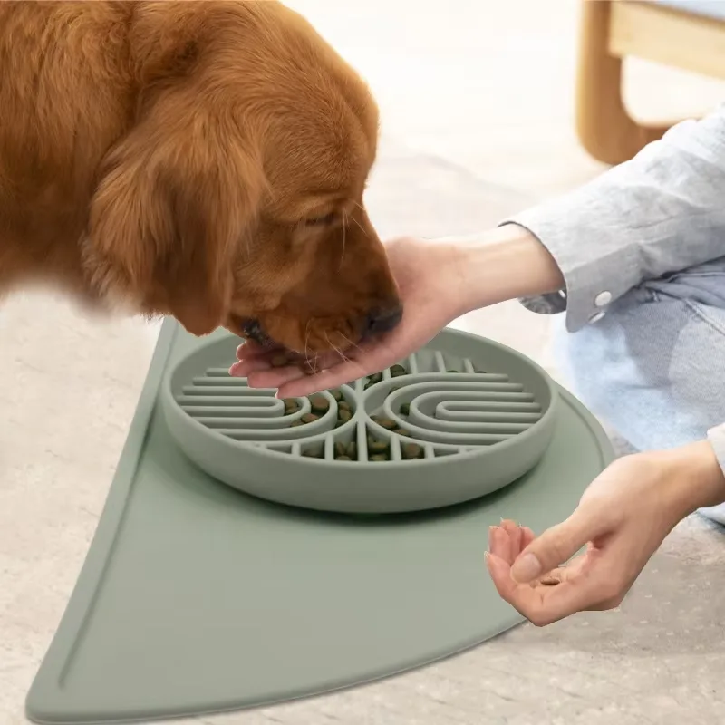 Sellers シリコーン スローフィーダー 犬用 ボウル 吸盤付き カップ 防水 ペット 給食 マット High Lips 犬用 ボウル セット - main product image