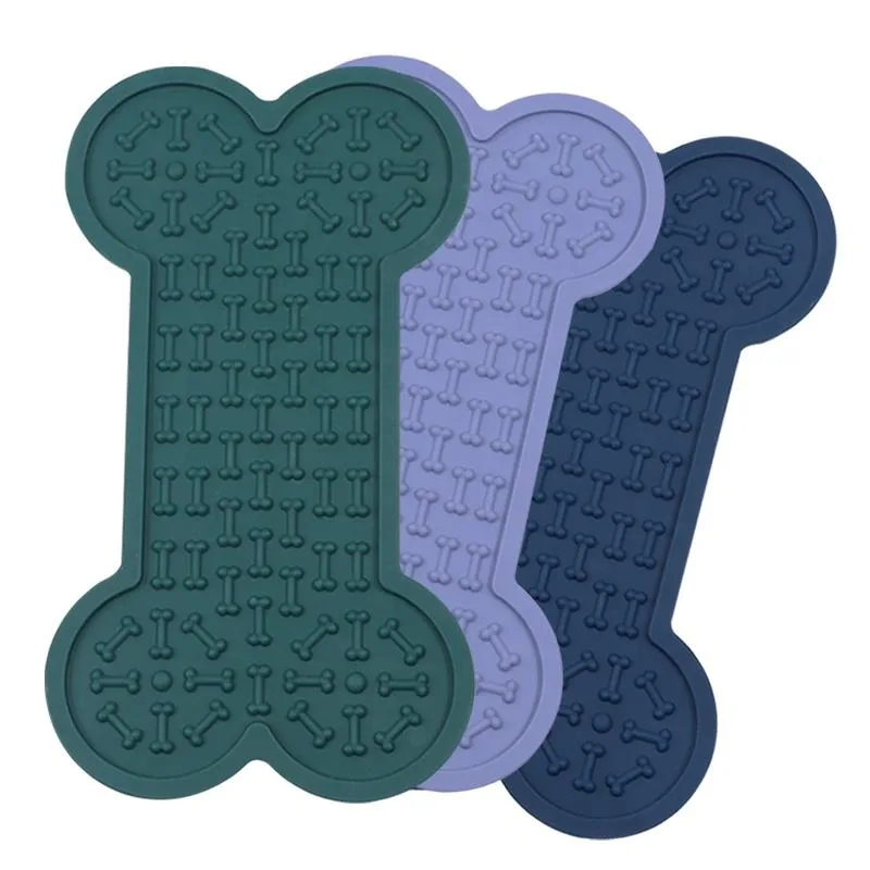 Customized Silicone Pet Lick Pad and Dog Distraction Device Keep the Dog Comfortable and Funny in the Bath Time - main product image