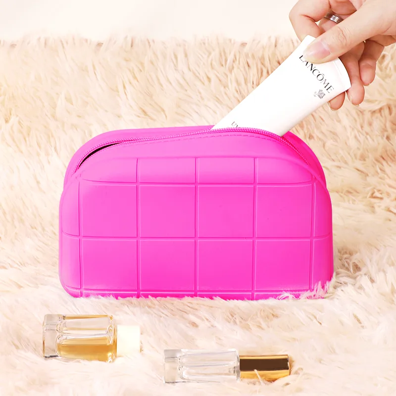 Large Capacity Waterproof Silicone Makeup Bag Fashionable Multi-Functional Cosmetic Storage Zipper Bag - Custom Makeup Bag - detail view 7