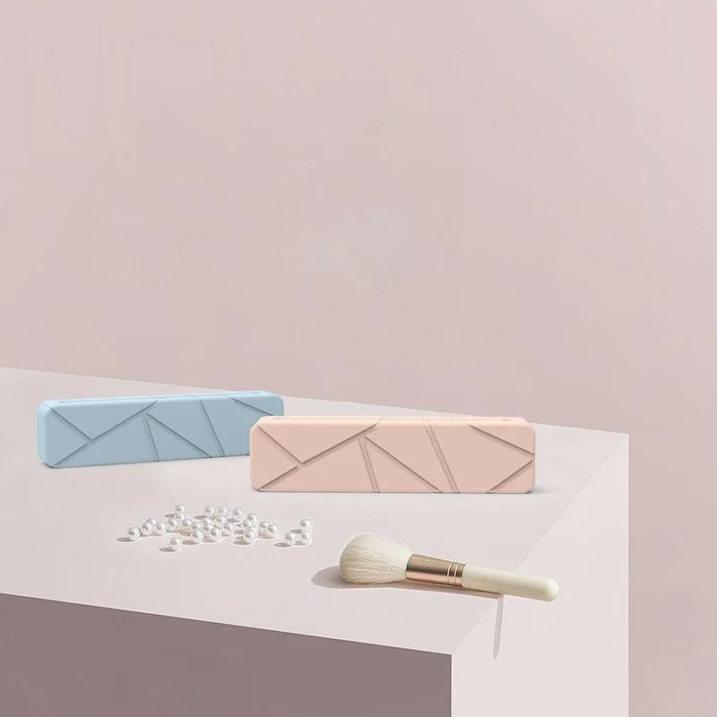 Travel Makeup Brush Holder Make up Organizer Bag Case Cosmetic Pouch Silicone Small Makeup Brush Storage Bag - detail view 1