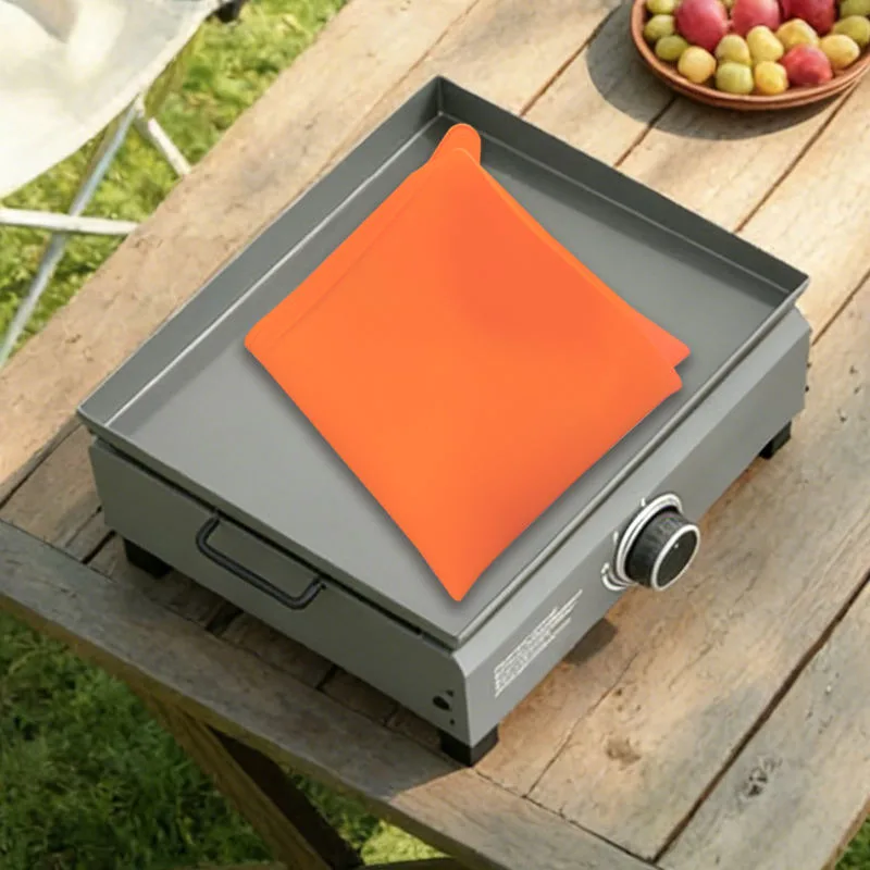 Eco-Friendly Food-Grade Silicone Griddle Buddy Mat Waterproof Heat Resistant Protective Grill Cover for Camping BBQ Accessories - detail view 1