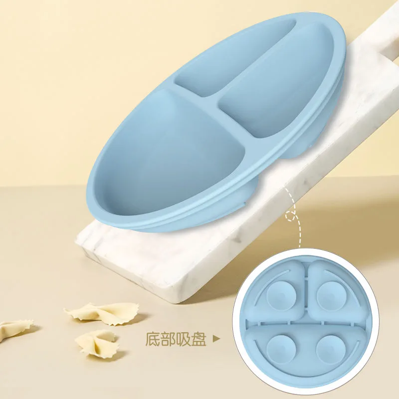 Silicone Plate Set Baby with Suction Feeding Placemat Set Non-Slip Toddlers Food Feeding Baby Plate Set for Children - detail view 4
